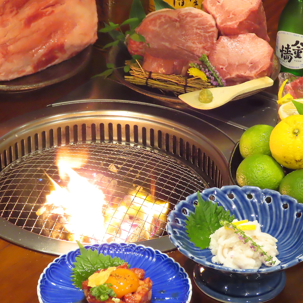煙を最大限閉じ込めるロースターを使用しております！