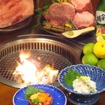 煙を最大限閉じ込めるロースターを使用しております！