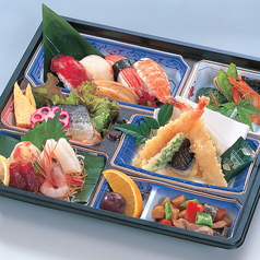 おうち時間がもっと楽しくなる彩り豊かなお弁当をご用意