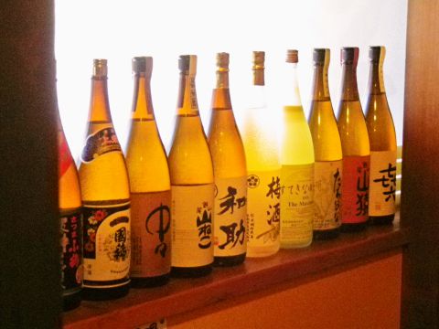 料理に合う地酒・焼酎・ワイン等が常時20～30種類用意してあるお店。