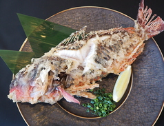 鮮魚のまるごとフライ