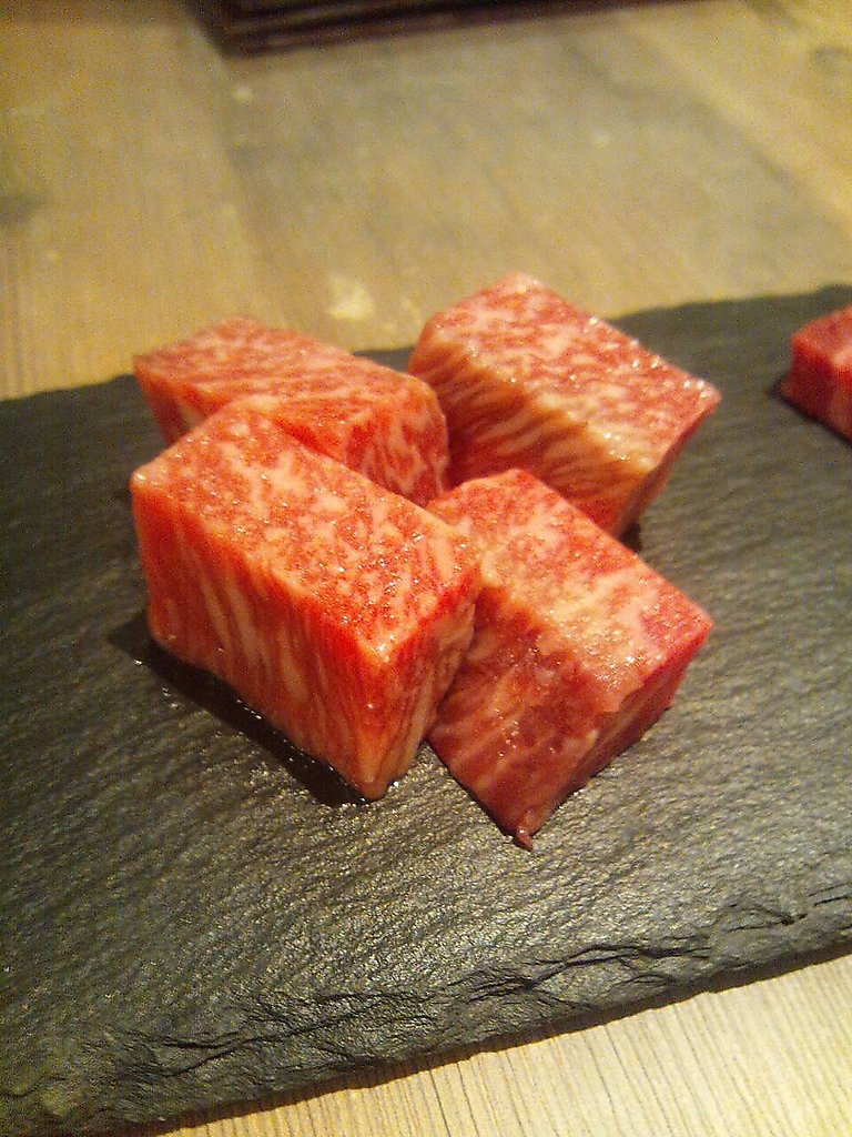 【イチボ】霜降りの甘さと赤身の旨味が合わさった最強部位！