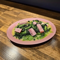 ほうれん草とベーコンのバター煮