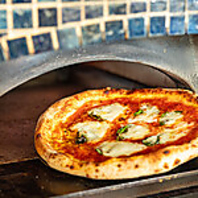 ピッツァの外はサクッと、中はふんわりとした絶妙な食感