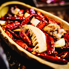 【マコモダケ】マコモダケと大山鶏唐揚唐辛子炒め