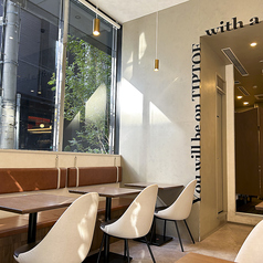 cafe&bar TipToe 御堂筋本町店の写真