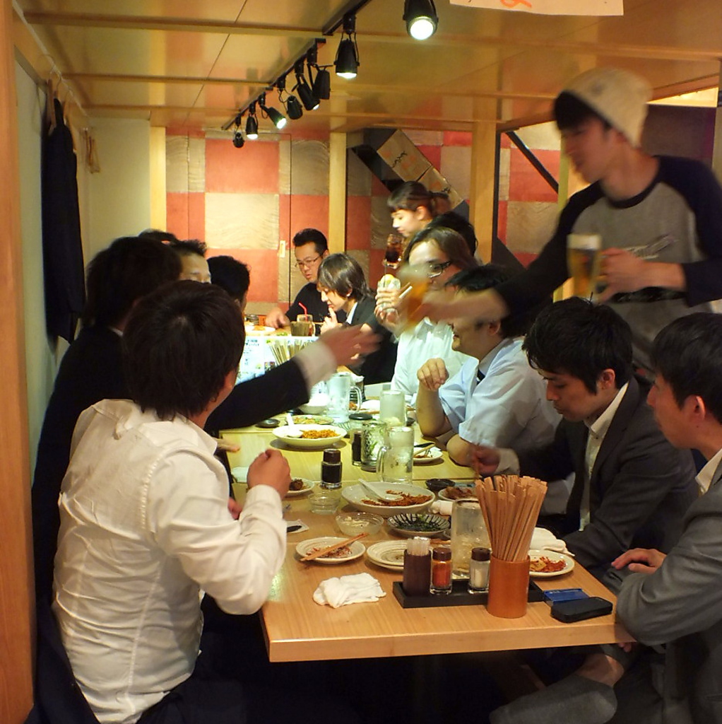 会社宴会にも大人気♪週末は特に埋まりやすいのでご予約はお早めに！