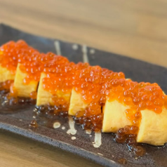 だし巻き卵いくらかけ