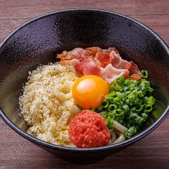 かねふく明太子のカルボナーラ釜玉うどん