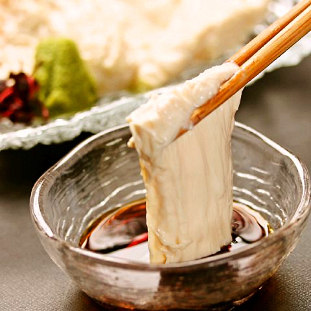 素材の旨みがしっかりと伝わる湯葉料理◎厳選した日本酒と合わせてお召し上がり下さい♪