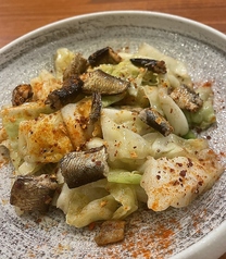 燻製オイルサーディンと冷製アンチョビキャベツ