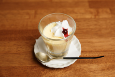 比内地鶏卵のイタリアンプリン