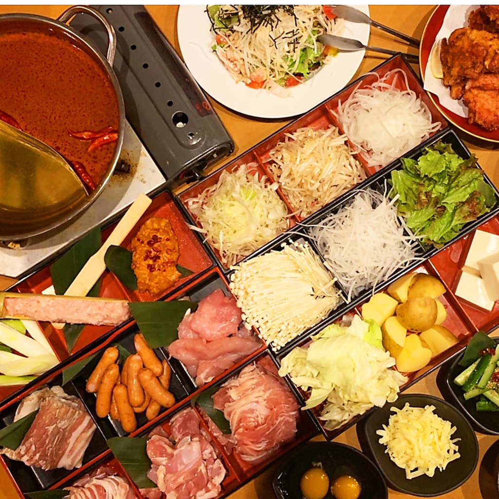 コースは2200円(税込)から～！もちろん飲み放題付き！食べ放題も3000円(税込)から～！