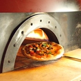 自慢のピザは「石焼ピザ窯」で焼きあげる本格派！！
