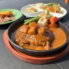 カレーソースのハンバーグ