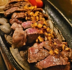 肉と煮込みのビストロ酒場 RARIATTの特集写真