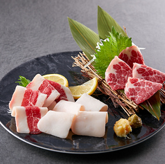 馬刺し盛り合わせ