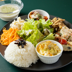 新鮮野菜と自家製料理で、心弾む贅沢ランチタイムを♪