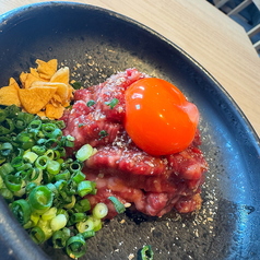 和牛レアユッケ