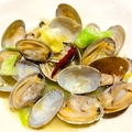 料理メニュー写真&nbsp;アサリと春キャベツのワイン蒸し