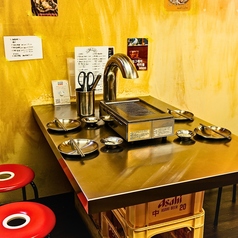 会社帰りの飲み会や家族との食事など、グループでの利用も快適！ゆったり座れて会話も弾みます。