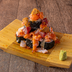 贅沢海王ウニいくらこぼれ寿司