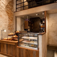 【テイクアウト】テイクアウト用の店内で焼き上げた塩パンや、豊富な種類のminichiもご用意♪お土産や差し入れにもおススメです◎