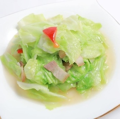 手ちぎりキャベツ炒め