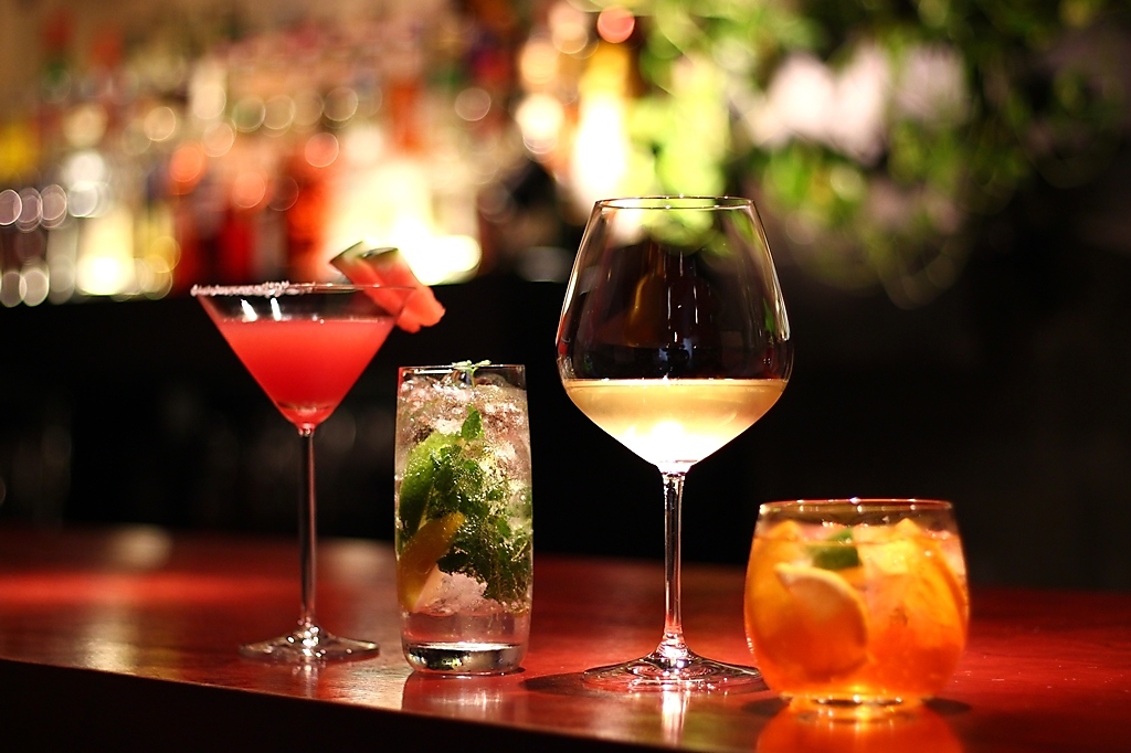 バーテンダーによるカクテルたち