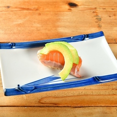 アボカドサーモン
