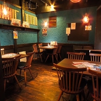 和の落ち着いた雰囲気のテーブル席をご用意！