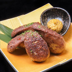 鹿肉の極太フランクフルト　粒マスタード添え