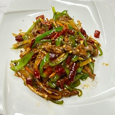 黒胡椒牛肉辛炒め
