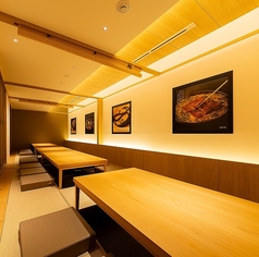 20~30名様までの掘り炬燵の個室はお仕事でのお集まり、季節のご宴会にも最適なお席です。