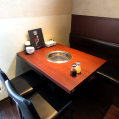 少人数のお客様もゆっくりと焼肉をお楽しみいただけます♪デートや女子会、少人数宴会に◎