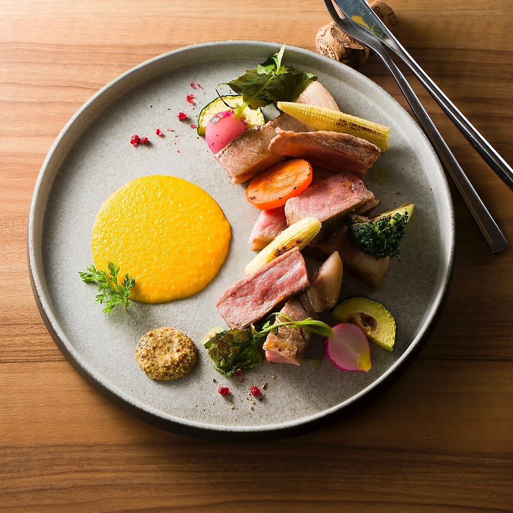 ローストビーフや肩ロースソテーなど、北海道のお肉を使ったこだわりのメニューが豊富。