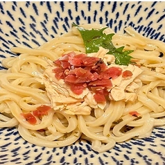 蒸し鶏とカリカリ梅の青しそ冷やしうどん　単品