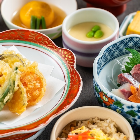 美味しいお魚を使ったメニューや御膳をご用意してございます。