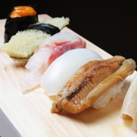 職人が握る特上寿司をコースや盛合せでお愉しみ頂けます