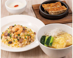 海老わんたん麺(ハーフ）&五目チャーハン(ハーフ）セット