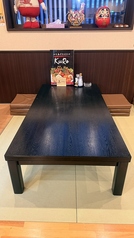 4名～6名様までご利用可能な座敷をご用意しています。ご友人とのお食事や職場の飲み会、女子会や記念日のお祝いなど、プライベート感を大事にできる空間をご提供いたします◎飲み放題付コースもご用意していますので、様々なシーンに合わせてご利用いただけます◎