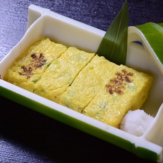 名物”ふわとろ”焼きたて出し巻き玉子