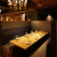 【個室多数】2～4名様、～6名様、～8名様、～10名様など、多様なシーンで対応可能◎扉付き個室で周囲を気にせずお酒と会話を満喫♪25名様までの団体宴会も可能です！