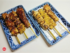 【焼鳥】串3種盛（若鶏・鶏皮・つくね）(タレ 塩)/焼鳥3本盛（若鶏3本・鶏皮3本・つくね3本）（タレ 塩)