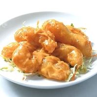 【プリッと弾ける食感！本場仕込みのエビチリ】