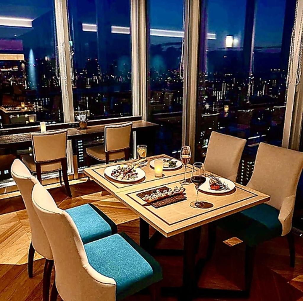 綺麗な夜景が見渡せる！デートや誕生日、記念日にもおすすめです♪