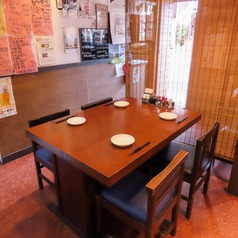 木の温もり感じる店内でごゆっくりお過ごしください★