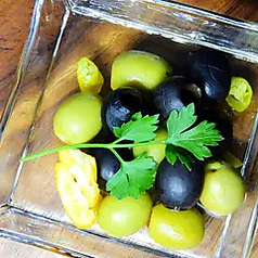 アンチョビオリーブのひと皿