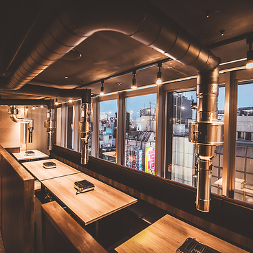 焼肉もとやま 新宿歌舞伎町店の雰囲気1