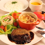 ハンバーグランチ♪ふっくら柔らかいハンバーグが美味しい◎食後のドリンク付